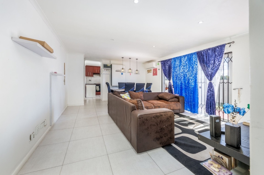 2 Bedroom Property for Sale in Rustdal Western Cape